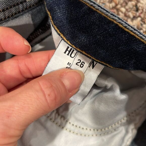 Size 26 Luxury Brand Shorts - Picture 8 of 8